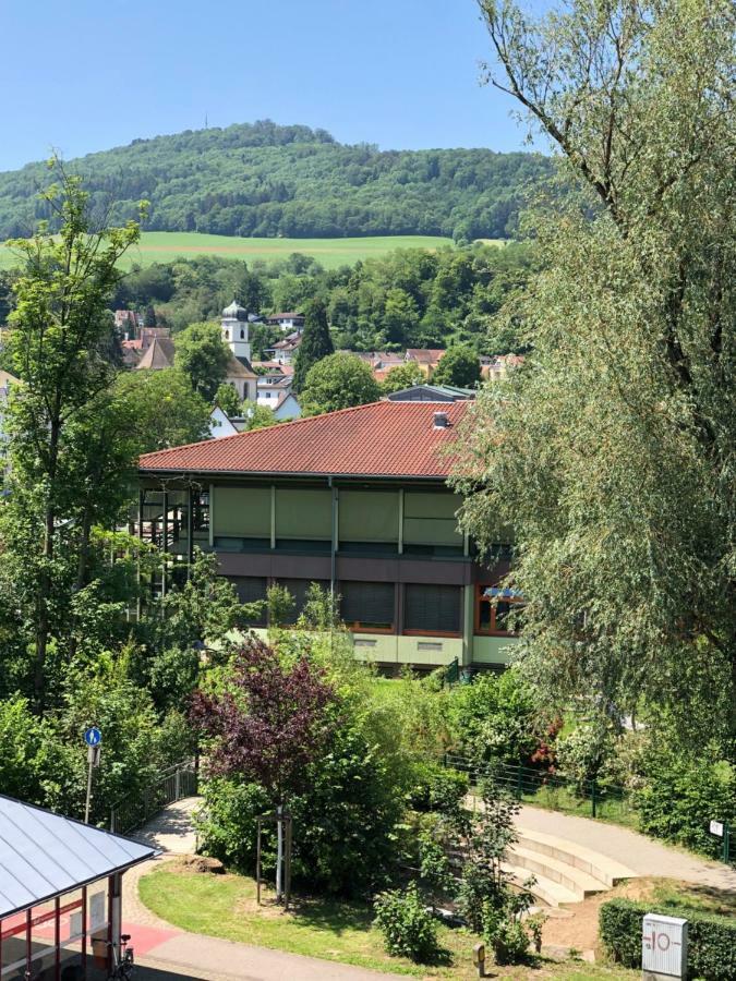 Hotel & Restaurant Gruener Baum Merzhausen Exterior foto